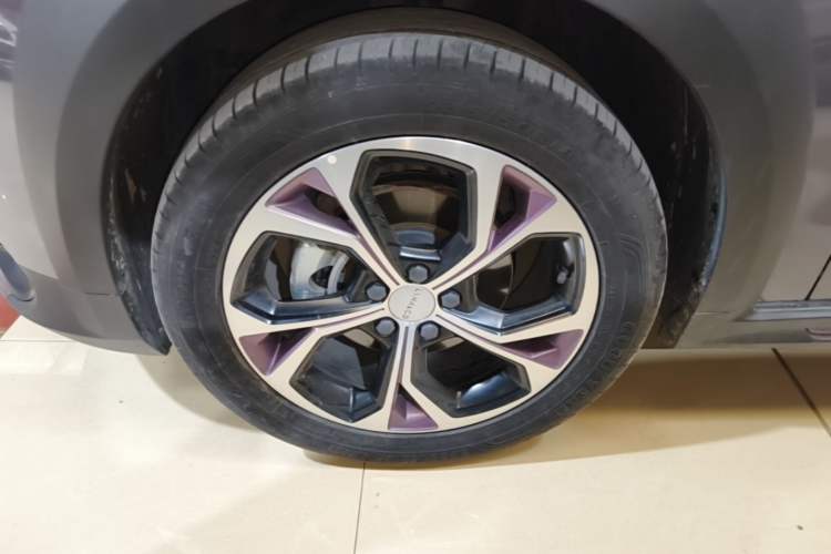 Used Lynk & Co 02 2021 1.5TD DCT Two-Wheel Drive Zhaoyao Plus Left Front Wheel Hub