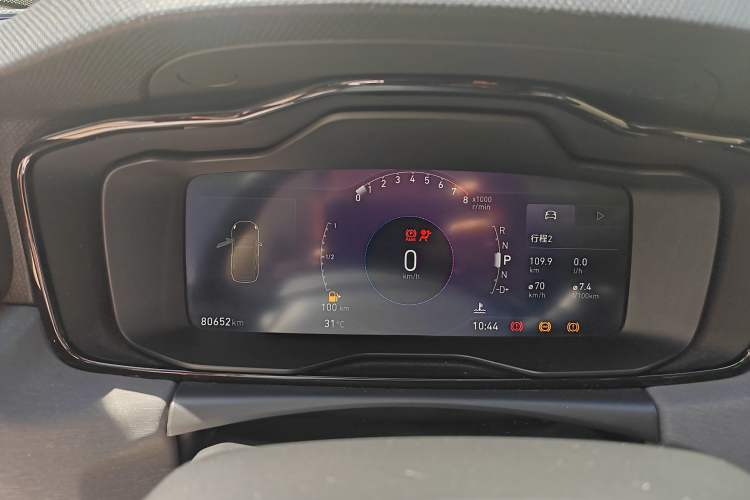 Used Lynk & Co 02 2021 1.5TD DCT Two-Wheel Drive Zhaoyao Plus Odometer Close Up