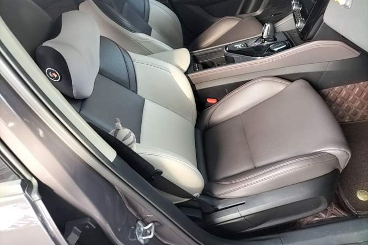 Used Lynk & Co 02 2021 1.5TD DCT Two-Wheel Drive Zhaoyao Plus Right Front Seat