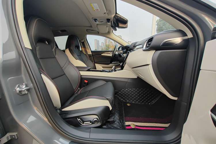 Used Lynk & Co 02 2021 2.0TD Automatic Two-Wheel Drive Zhaoshang Champion Edition Right Front Seat