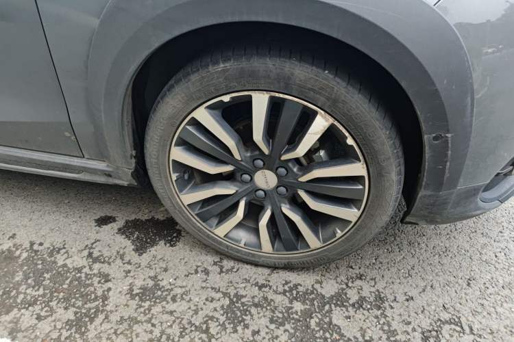 Used Lynk & Co 02 2021 2.0TD Automatic Two-Wheel Drive "Jin" Champion Edition Right Front Wheel Hub