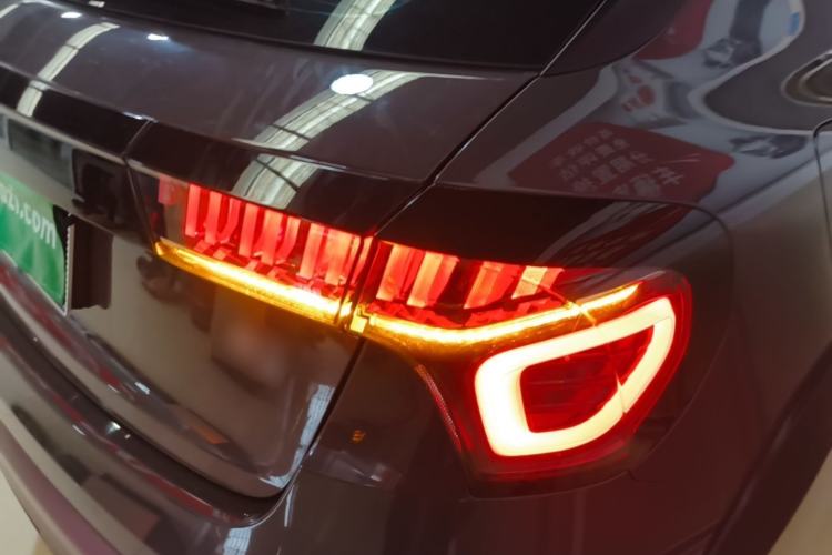 Used Lynk & Co 02 2021 1.5TD DCT Two-Wheel Drive Zhaoyao Plus Right Rear Taillight