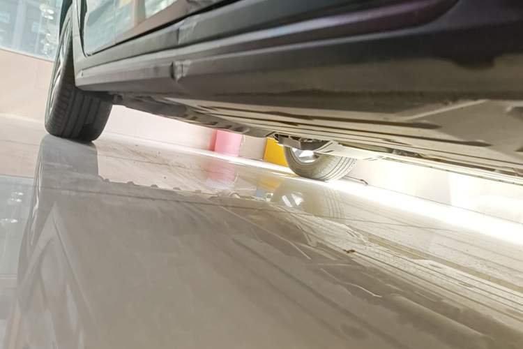 Used Lynk & Co 02 2021 1.5TD DCT Two-Wheel Drive Champion Edition Right Side Sill