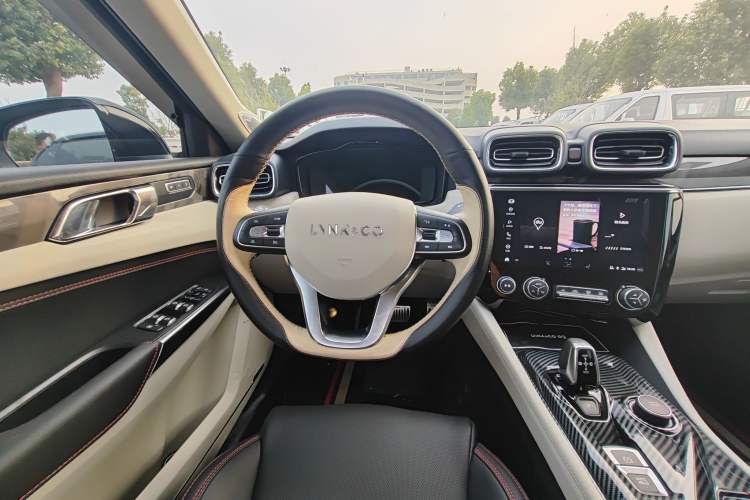 Used Lynk & Co 02 2021 2.0TD Automatic Two-Wheel Drive Zhaoshang Champion Edition Steering Wheel