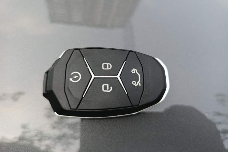 Used Lynk & Co 02 2021 1.5TD DCT Two-Wheel Drive Champion Edition Vehicle Key