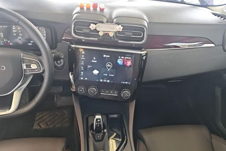 Used Lynk & Co 02 2021 1.5TD DCT Two-Wheel Drive Champion Edition Audio And AC Panel