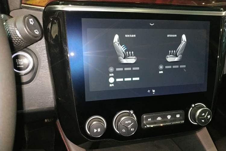 Used Lynk & Co 02 2021 2.0TD Automatic Two-Wheel Drive Zhaoshang Champion Edition Audio And AC Panel