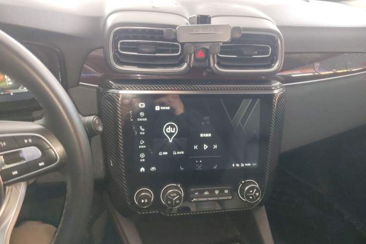 Used Lynk & Co 02 2021 1.5TD DCT Two-Wheel Drive Champion Edition Audio And AC Panel