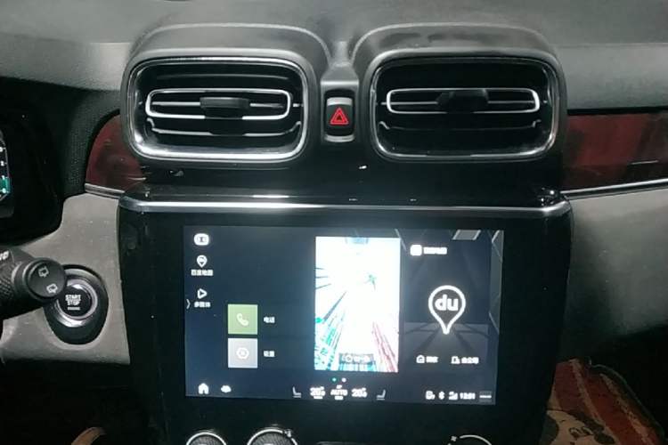 Used Lynk & Co 02 2021 1.5TD DCT Two-Wheel Drive Champion Edition Audio And AC Panel