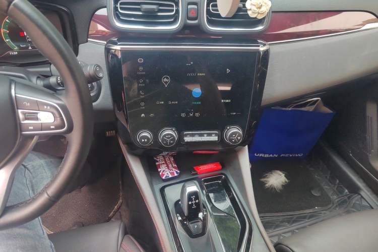 Used Lynk & Co 02 2021 1.5TD DCT Two-Wheel Drive Champion Edition Audio And AC Panel