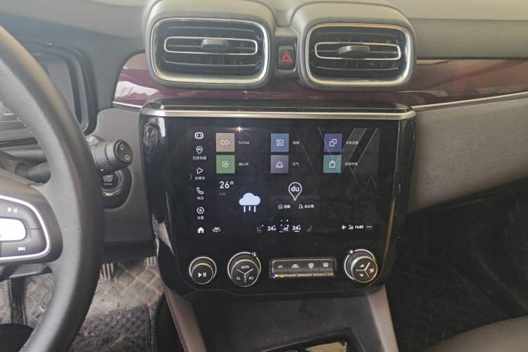Used Lynk & Co 02 2021 2.0TD Automatic Two-Wheel Drive Zhaoshang Champion Edition Audio And AC Panel