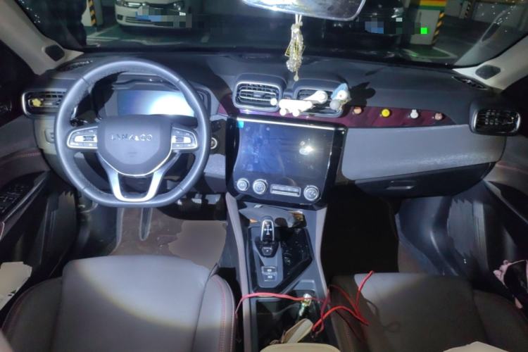 Used Lynk & Co 02 2021 1.5TD DCT Two-Wheel Drive Champion Edition Center Console