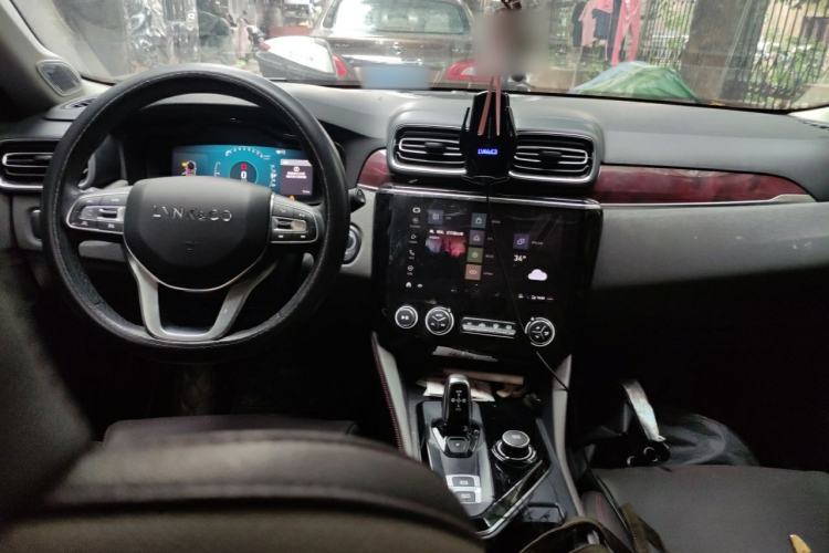 Used Lynk & Co 02 2021 2.0TD Automatic Two-Wheel Drive Zhaoshang Champion Edition Center Console