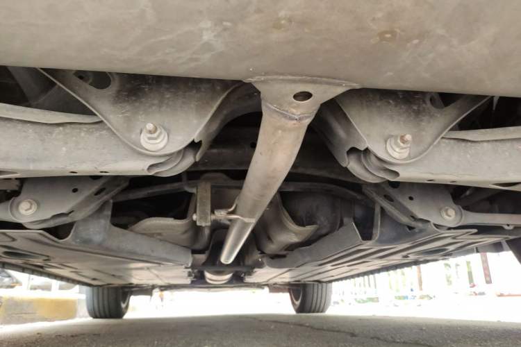 Used Lynk & Co 02 2021 1.5T DCT Two-Wheel Drive Zhaopu Chassis Rear
