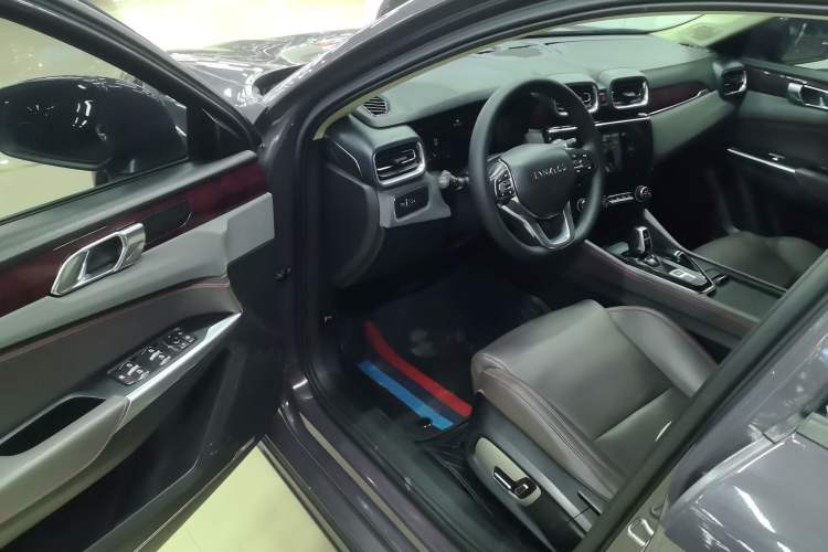 Used Lynk & Co 02 2021 1.5TD DCT Two-Wheel Drive Zhaoyao Plus Driver Seat