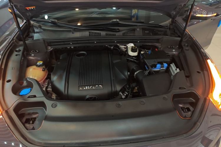 Used Lynk & Co 02 2021 1.5TD DCT Two-Wheel Drive Champion Edition Engine Bay