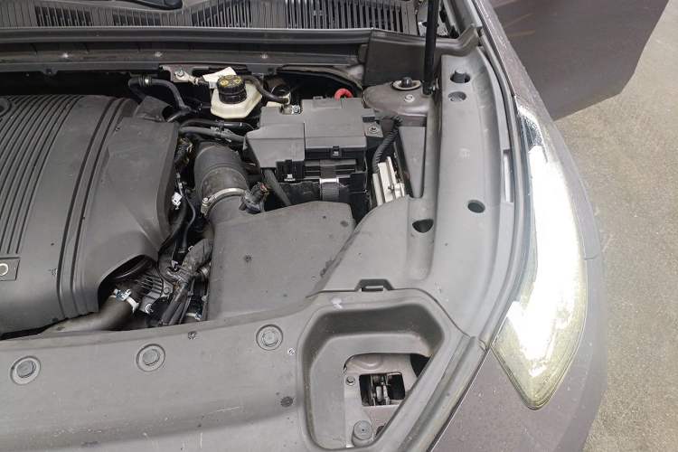 Used Lynk & Co 02 2021 1.5TD DCT Two-Wheel Drive Champion Edition Engine Bay Left