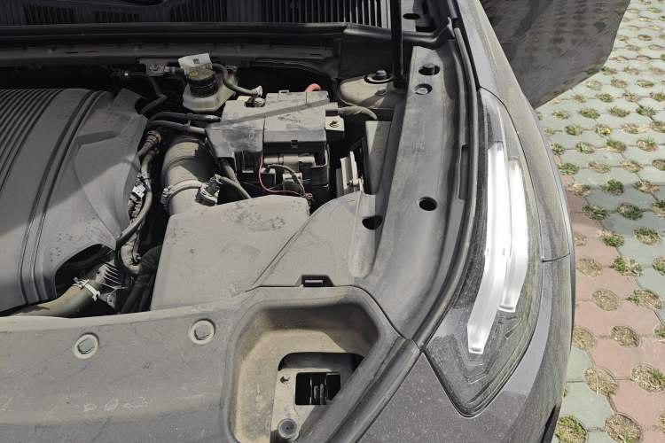 Used Lynk & Co 02 2021 1.5TD DCT Two-Wheel Drive Champion Edition Engine Bay Left