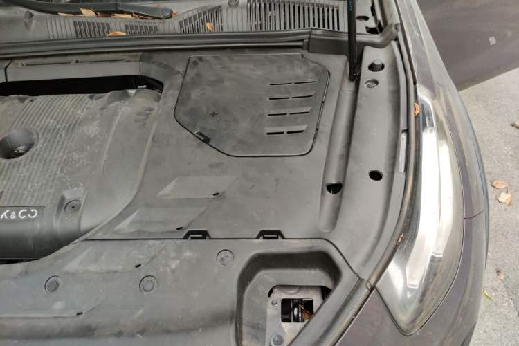 Used Lynk & Co 02 2021 2.0TD Automatic Two-Wheel Drive Zhaoshang Champion Edition Engine Bay Left