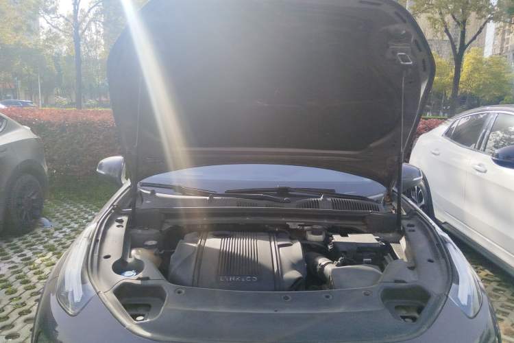 Used Lynk & Co 02 2021 1.5TD DCT Two-Wheel Drive Champion Edition Engine Bay