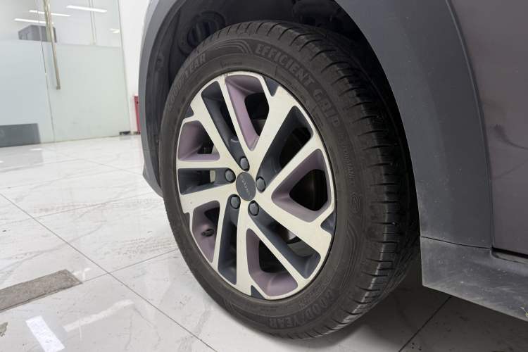 Used Lynk & Co 02 2021 1.5TD DCT Two-Wheel Drive Champion Edition Exterior 6