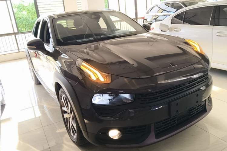 Used Lynk & Co 02 2021 1.5TD DCT Two-Wheel Drive Champion Edition Front Right 45 Deg