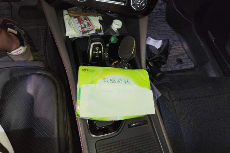 Used Lynk & Co 02 2021 2.0TD Automatic Two-Wheel Drive Zhaoshang Champion Edition Gear Lever