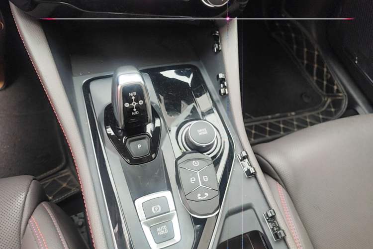 Used Lynk & Co 02 2021 2.0TD Automatic Two-Wheel Drive Zhaoshang Champion Edition Gear Lever