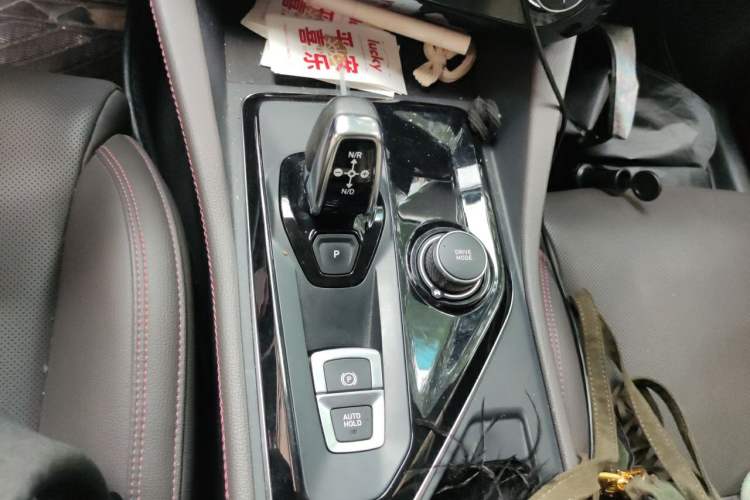 Used Lynk & Co 02 2021 2.0TD Automatic Two-Wheel Drive Zhaoshang Champion Edition Gear Lever