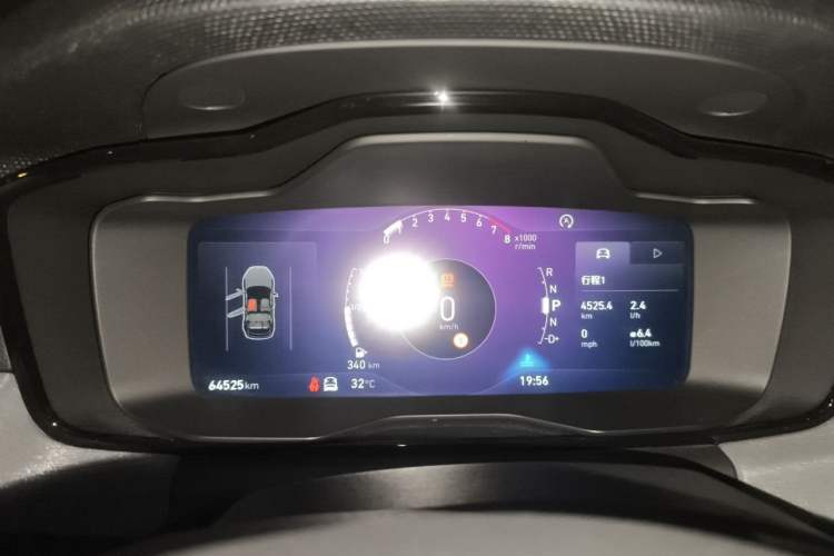 Used Lynk & Co 02 2021 2.0TD Automatic Two-Wheel Drive Zhaoshang Champion Edition Instrument Cluster