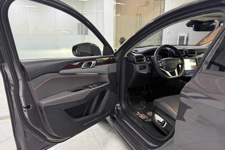 Used Lynk & Co 02 2021 1.5TD DCT Two-Wheel Drive Champion Edition Interior 1