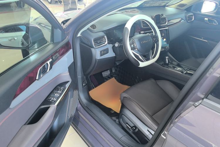Used Lynk & Co 02 2021 1.5TD DCT Two-Wheel Drive Champion Edition Interior 1