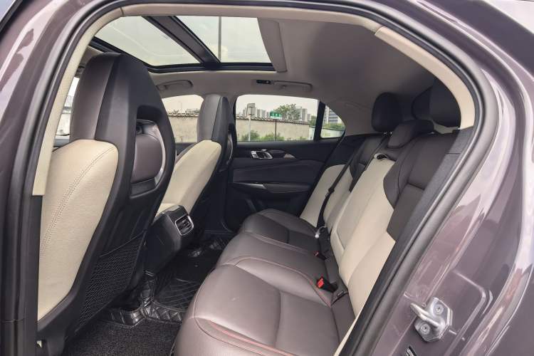 Used Lynk & Co 02 2021 1.5TD DCT Two-Wheel Drive Champion Edition Interior 3