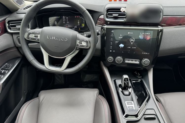 Used Lynk & Co 02 2021 1.5TD DCT Two-Wheel Drive Champion Edition Interior 4