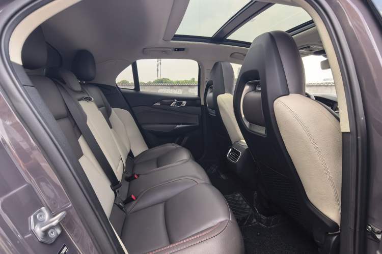Used Lynk & Co 02 2021 1.5TD DCT Two-Wheel Drive Champion Edition Interior 4