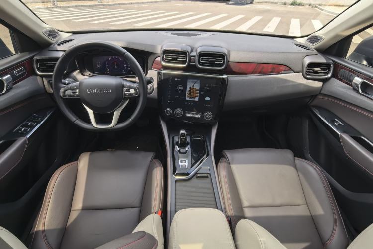 Used Lynk & Co 02 2021 1.5TD DCT Two-Wheel Drive Champion Edition Interior 6