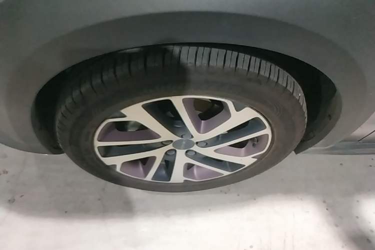 Used Lynk & Co 02 2021 1.5TD DCT Two-Wheel Drive Champion Edition Left Front Wheel Hub