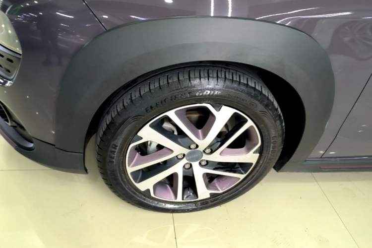 Used Lynk & Co 02 2021 1.5TD DCT Two-Wheel Drive Champion Edition Left Front Wheel Hub