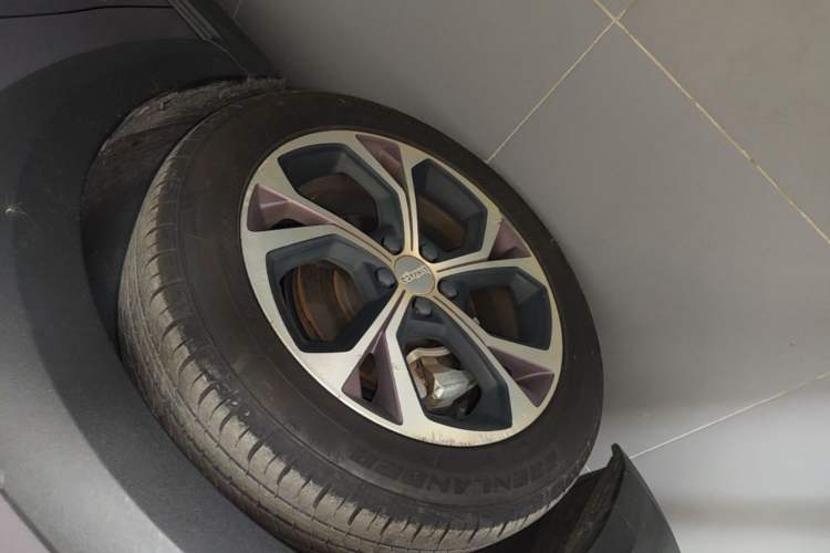Used Lynk & Co 02 2021 1.5TD DCT Two-Wheel Drive Zhaoyao Plus Left Front Wheel Hub