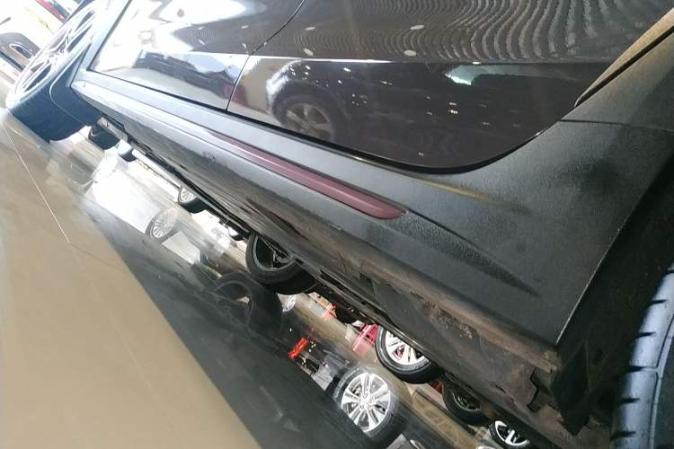 Used Lynk & Co 02 2021 2.0TD Automatic Two-Wheel Drive Zhaoshang Champion Edition Left Side Sill