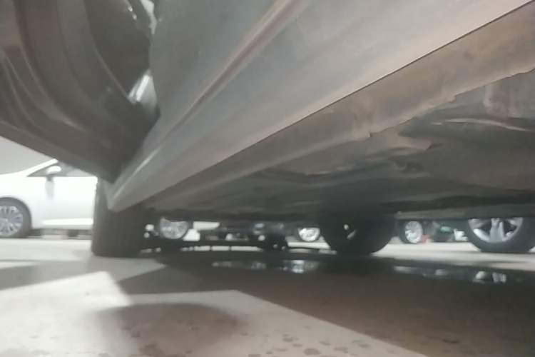 Used Lynk & Co 02 2021 1.5TD DCT Two-Wheel Drive Champion Edition Left Side Sill