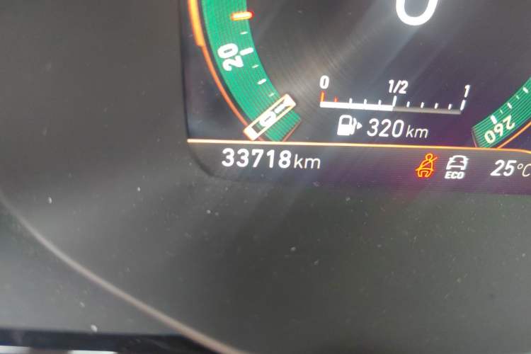 Used Lynk & Co 02 2021 1.5TD DCT Two-Wheel Drive Champion Edition Odometer Close Up