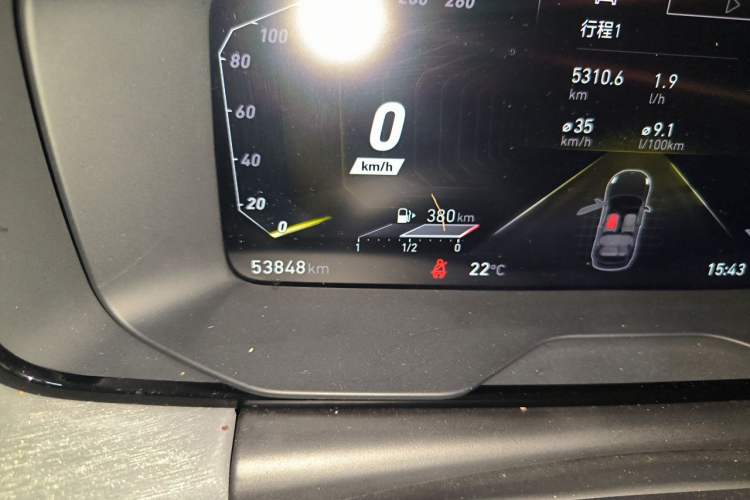 Used Lynk & Co 02 2021 1.5TD DCT Two-Wheel Drive Champion Edition Odometer Close Up