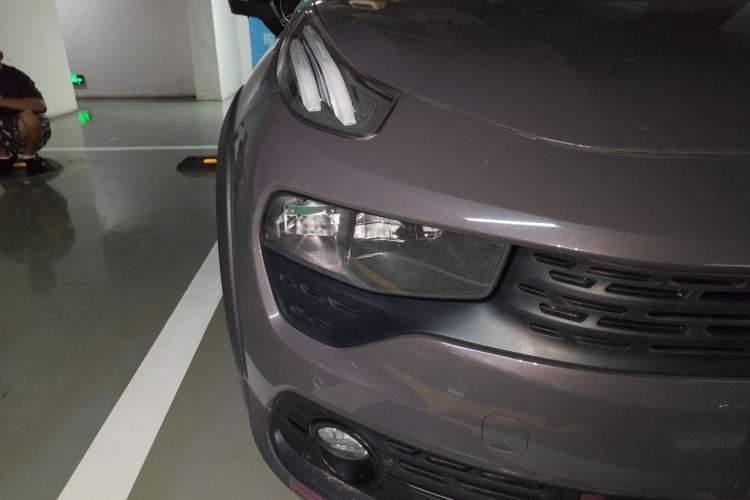 Used Lynk & Co 02 2021 2.0TD Automatic Two-Wheel Drive Zhaoshang Champion Edition Right Front Headlight