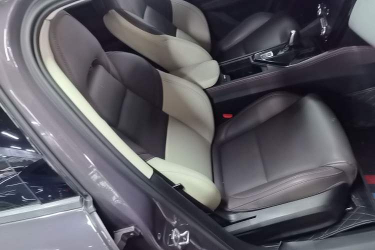Used Lynk & Co 02 2021 1.5TD DCT Two-Wheel Drive Zhaoyao Plus Right Front Seat
