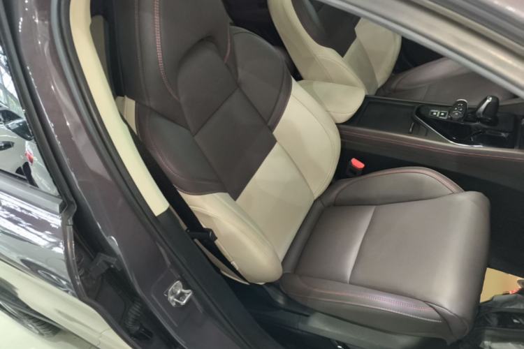 Used Lynk & Co 02 2021 1.5TD DCT Two-Wheel Drive Champion Edition Right Front Seat