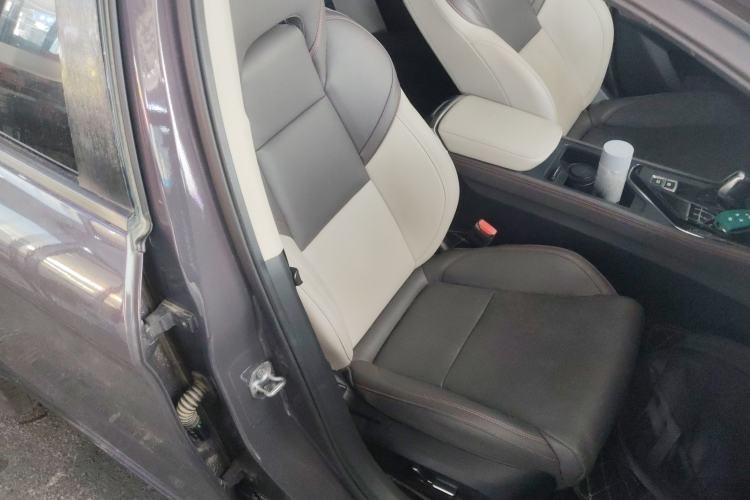 Used Lynk & Co 02 2021 1.5TD DCT Two-Wheel Drive Champion Edition Right Front Seat