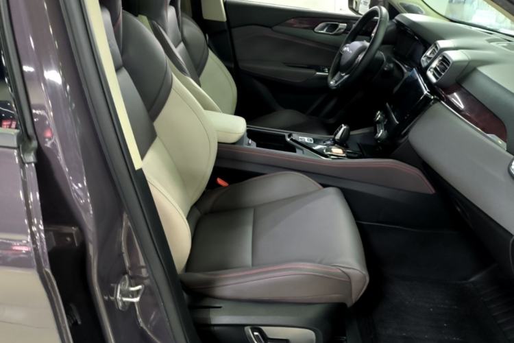 Used Lynk & Co 02 2021 1.5TD DCT Two-Wheel Drive Champion Edition Right Front Seat