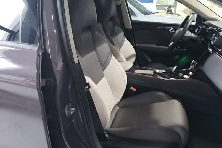 Used Lynk & Co 02 2021 1.5TD DCT Two-Wheel Drive Champion Edition Right Front Seat