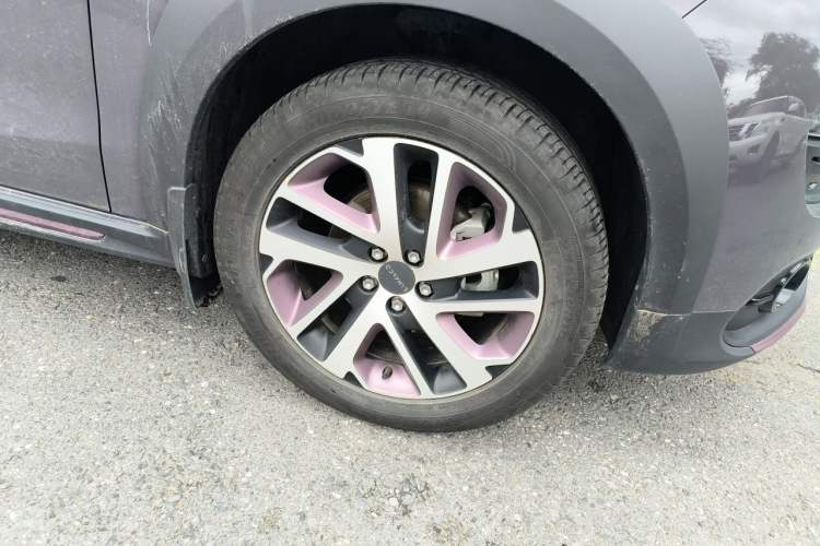 Used Lynk & Co 02 2021 1.5TD DCT Two-Wheel Drive Champion Edition Right Front Wheel Hub